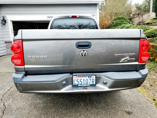 Photo 4 of 9 of 2011 Dodge Dakota Big Horn/Lone Star